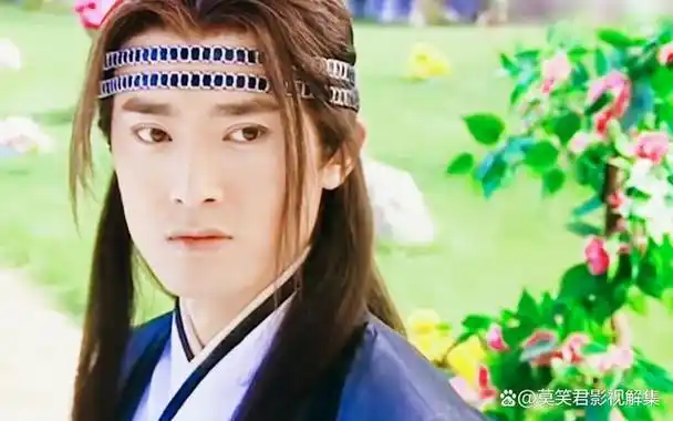 从《琅琊榜》到《隐秘而伟大》,任泉的古装造型可谓是多种多样,而每