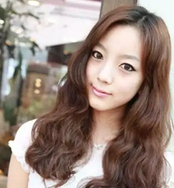 中长发烫发发型集锦 凸显你的无限女人味