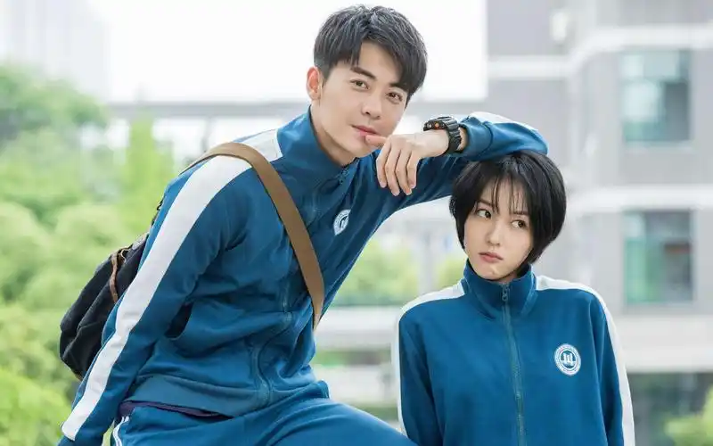 我只喜欢你:郝五一和别的男人私会!赵观潮怒提分手!五一痛快答应!