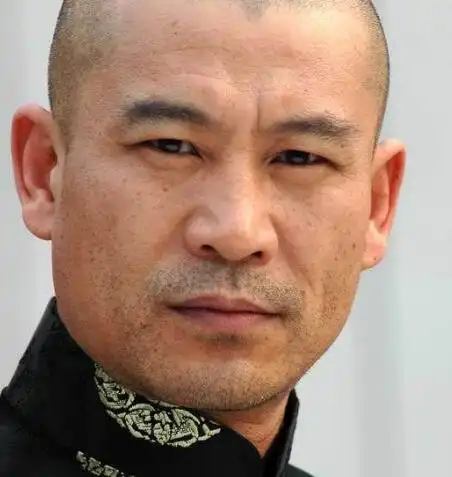 【图】师小红个人资料出炉 凭借《爱在雨季》正式出道