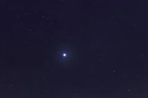 夜空中天狼星最亮的星星.天狼星明星
