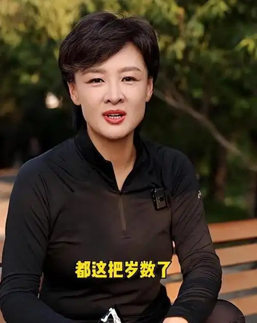 李小萌主持人的资格证书没用50岁生日时获得营养师资格证书