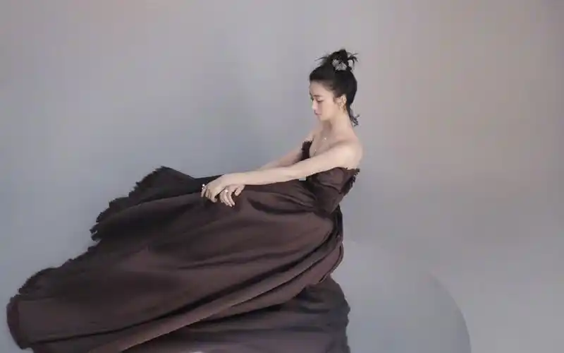 赵丽颖复古国风写真桌面壁纸