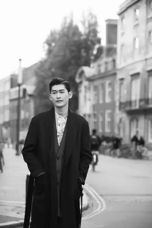 张翰花儿与少年