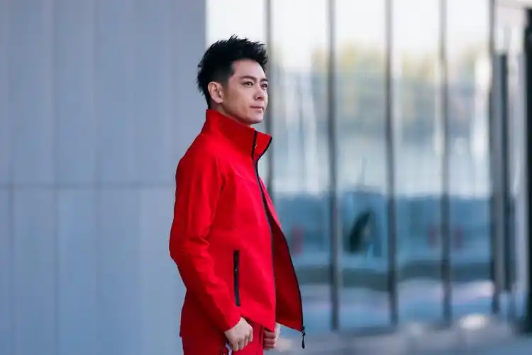 一步一步向冠军走去专访cesptrs平坐车队老板林志颖