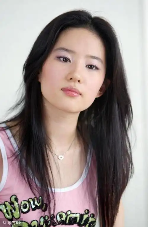 刘亦菲美貌清纯点到为止的艳不可方物的美