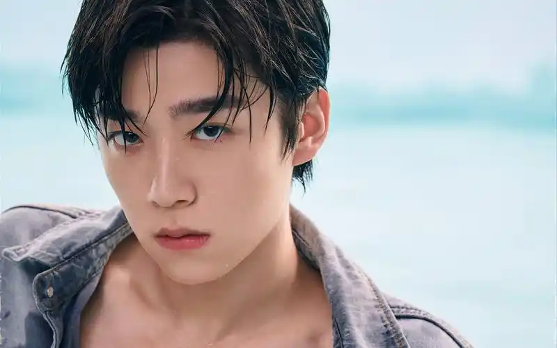 【张嘉元】《wonderland party》小狼尾!