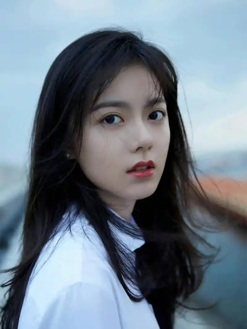 赵今麦#赵今麦 #开端 #少女写真 #蓝色治愈系 #情绪 - 抖音