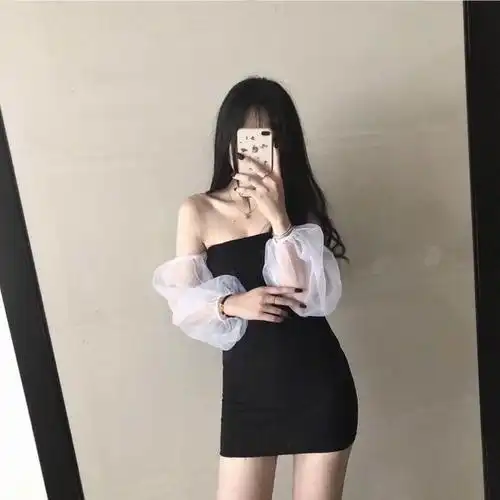 你有没有收集吊带锁骨半身女生头像图片啊类似这样的