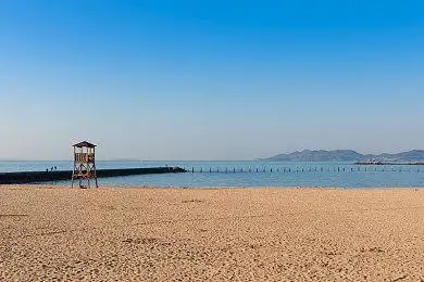 青岛海滨风光银沙滩海水浴场_图片大全—全景创意图库(quanjing.