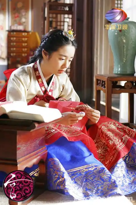 资料图片:韩剧《宫》精美剧照之色彩饕餮(1)