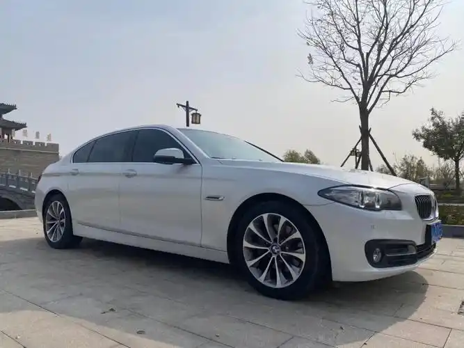 滨州抵押车17年宝马5系出售