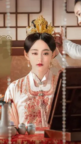 锦心似玉  乔莲房  何泓姗