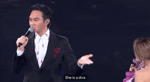 被张智霖赞为「diva」,祖儿笑到丧失表情管理.