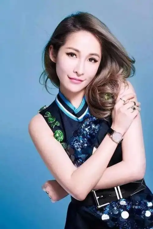 萧亚轩个人简介多大 萧亚轩的经历 - 网络编辑之家