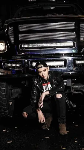 吴亦凡黑色系列,酷毙了!