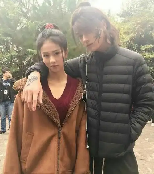 许凯白鹿否认同居,两人演过三次情侣,但私下却没有一次同框(许凯白鹿