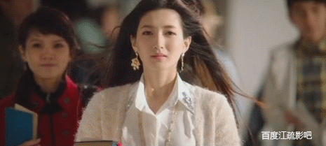 别说穿衣不重要!看"女王攻"江疏影如何养眼撩大