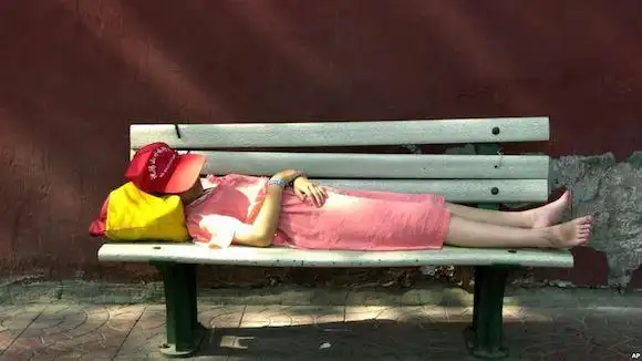 睡觉也能学习语言吗?