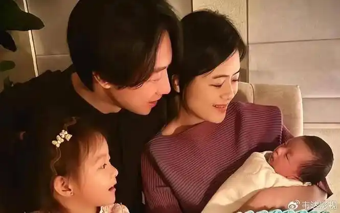 主持人陈辰:与程雷相恋7年遗憾分手,44岁高龄为小丈夫生二胎|陈辰