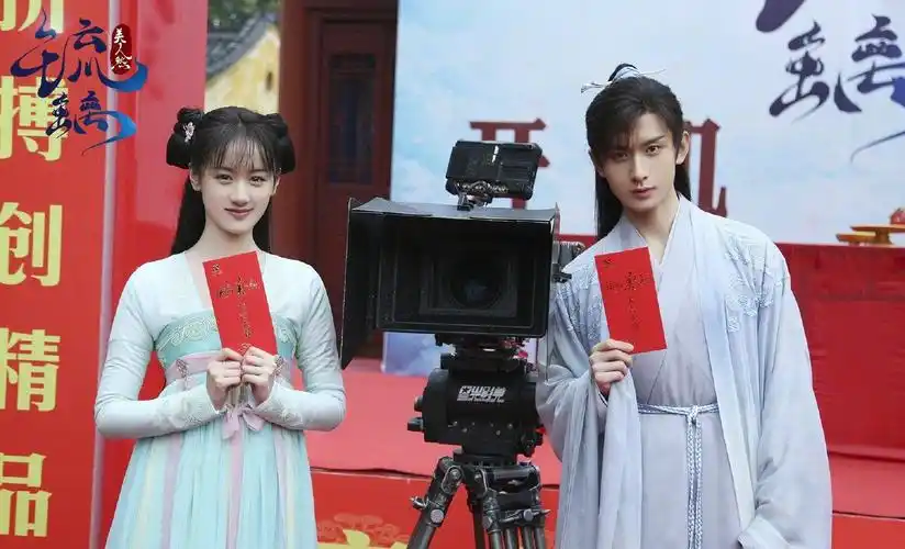 成毅和袁冰妍解绑后续初遇夫妇话题被关闭评分再刷新低