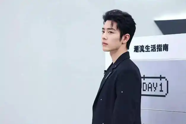 人气巨星肖战今晚直播活动造型图出炉啦战哥太帅啦