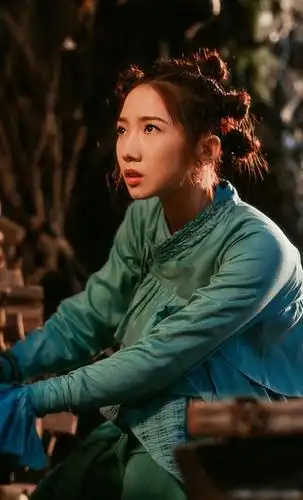 分享至好友和朋友圈 1998年的女星孟美岐在电影《诛仙》中饰演的碧瑶