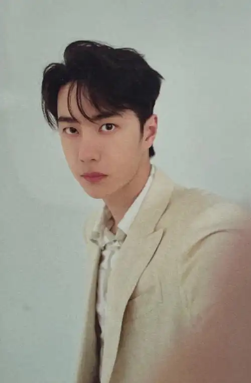 好喜欢,四舍五入看到帅哥的自拍了#王一博