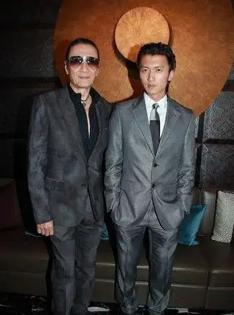 谢霆锋请假为谢贤庆八十大寿亲自下厨尽孝心