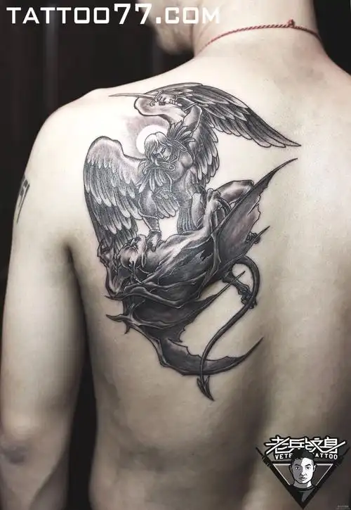 纹身图案大全          0 喜欢         浏览           肩背天使恶魔