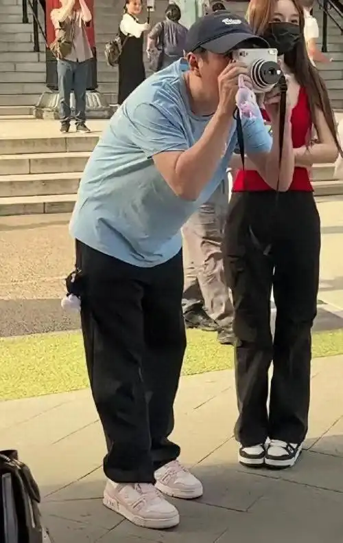 曝豆得儿曾为王思聪打过胎,看到黄一鸣爆料后破防,亲自发文怒怼