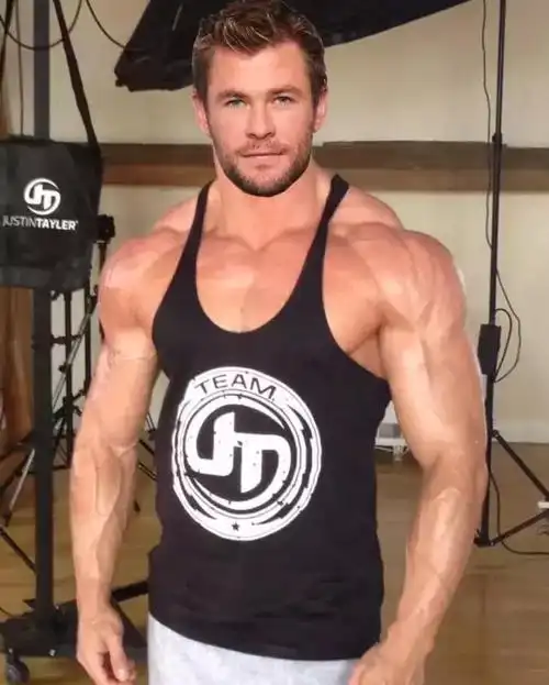 斜方肌上中下部锻炼方法详解,学会这5个动作轻松拿下斜方肌!