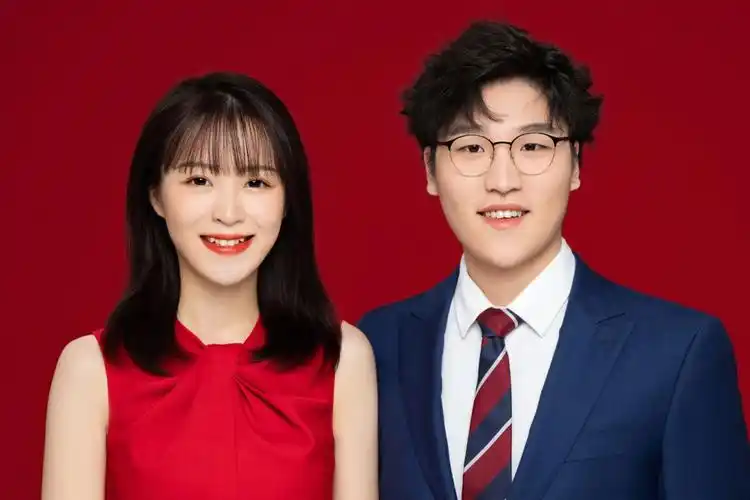 天真蓝结婚登记照