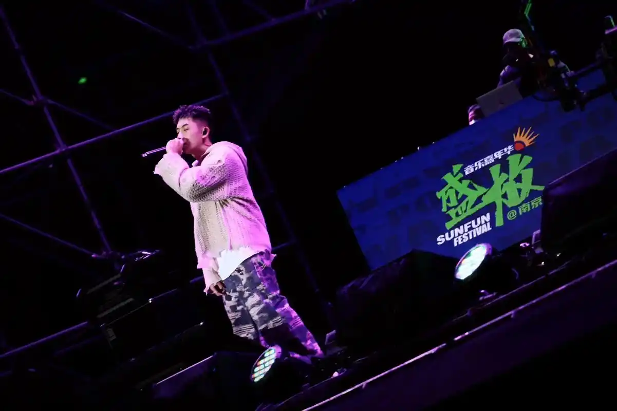 咪豆盛放99杨和苏早安马思唯capper.挡在面前的摇臂…… - 抖音