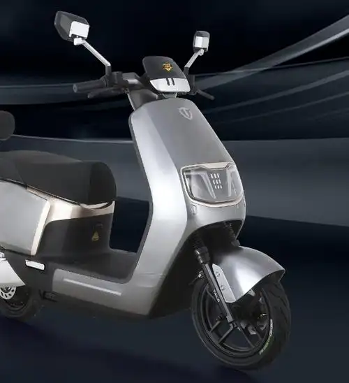 台铃推出全新电动车夺冠,配置sd13电机 72v电池,全速跑150公里