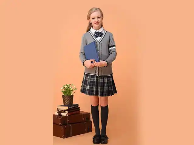 雅田校服为您揭秘为什么英国学校有校服规定?