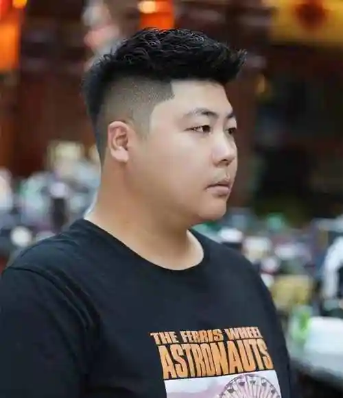 方脸男生适合什么发型男士四方脸适合什么发型图片