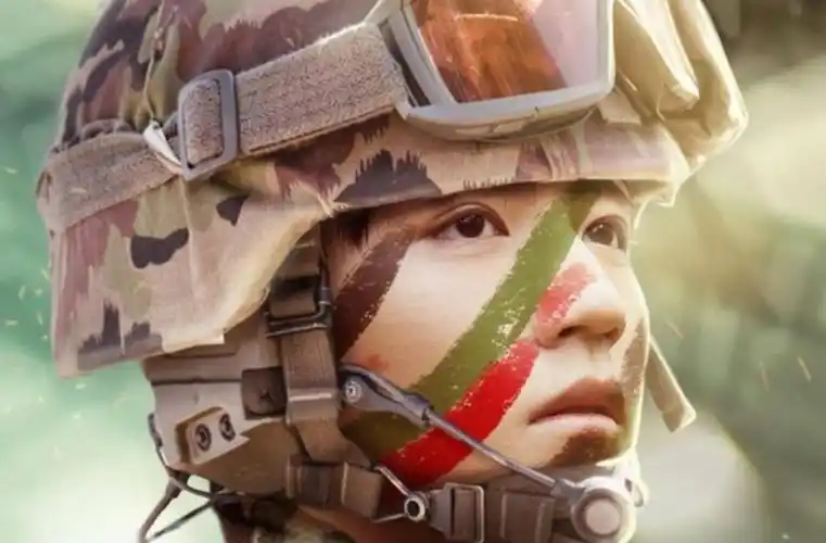 王俊凯"军装照"流出,本以为是小鲜肉,没想到这么man!