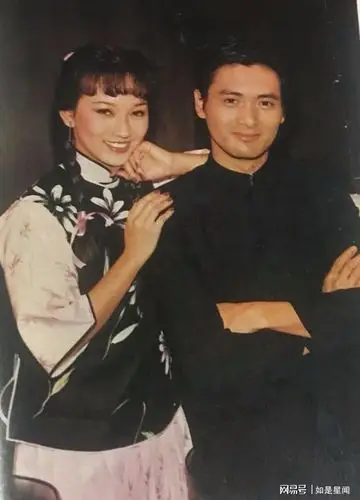 因为《上海滩》,周润发与赵雅芝是很多人心中爱情最美的化身,是天造