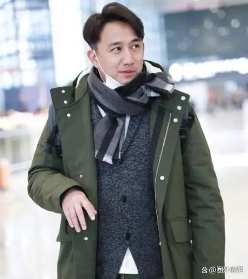 演了多年话剧的黄磊演技绝对不输旁人,人到中年也不是只能演碎嘴中年