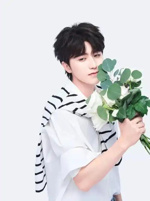 蔡徐坤高清壁纸