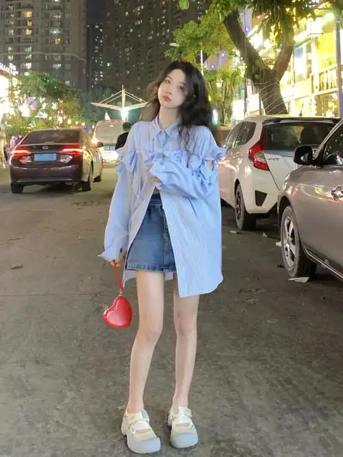 ootd152cm小个子穿搭蓝色蝴蝶结条纹衬衫裙