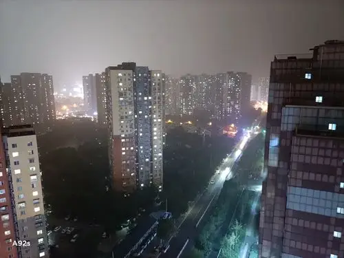 享受星空 楼顶帐篷睡觉