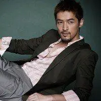 胡歌头像黑白经典 黑白胡歌气质头像图片_微信头像图片大全