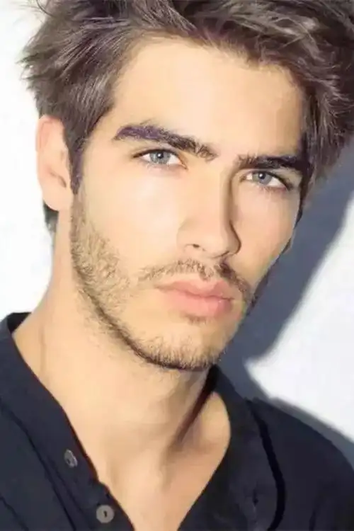 胡子留得好的男生异性缘都不会太差