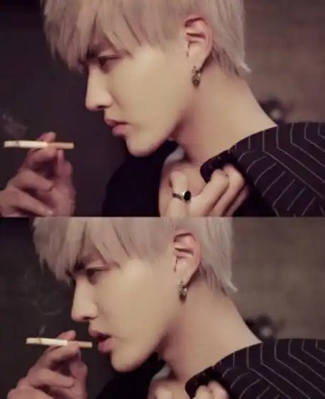 杨颖和吴亦凡:杨颖抽烟在娱乐圈已经不是什么秘密了,多次被媒体拍到