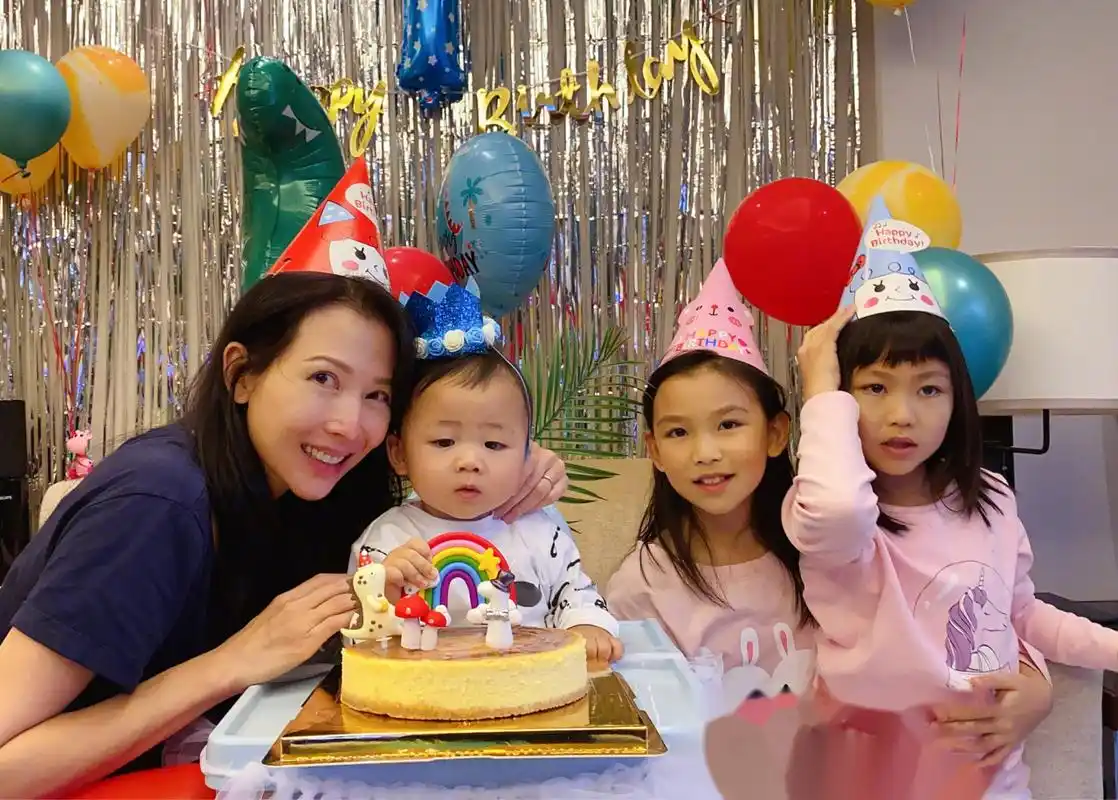 有了你,每個人都說我這個媽媽好幸福,兒女雙全,我只想說,你爸@张晋