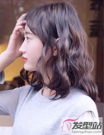水波纹烫短发发型短发也可以这么潮