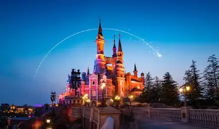 上海迪士尼乐园门票 电子票 刷身份证入园 门票可领快速通行证,马蜂窝