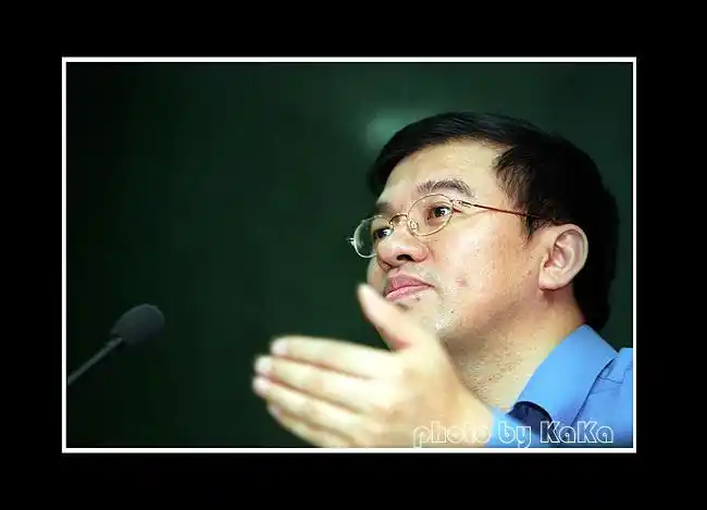 "面对面"主持人――王志!